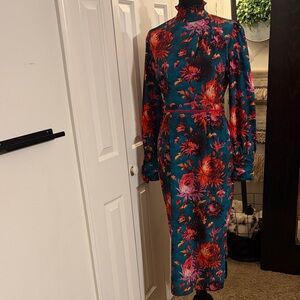 Hope & Ivy Vibrant Floral Midi Long Sleeve Dress